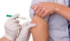 Influenza: 50 mila persone a letto Vaccino contro l'influenza - foto di repertorio