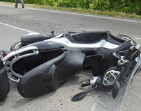 Incidente in scooter: era senza patente e assicurazione