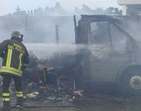 Furgone bruciato, paura a Monselice