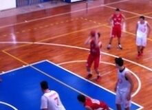 Tragedia a San Donà di Piave: muore assistendo alla partita del figlio