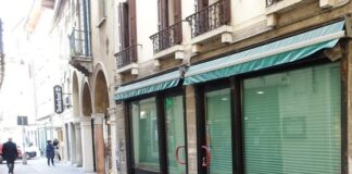 Piazza chiude dopo 60 anni