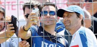 La Nazionale regala selfie e autografi ma nessuna indicazione