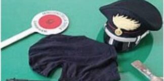 Armati di piccozza tentano una rapina al bar