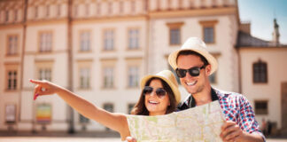 Turismo e lo Xenos di Elea