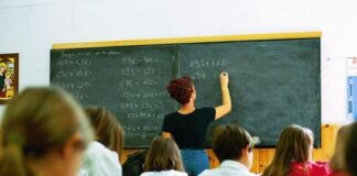 Scuole, braccio di ferro sindacati-Personale, intervengono i Cobas