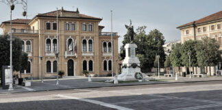 Problemi di parcheggio in centro a Mogliano