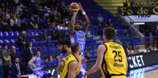 De’ Longhi, che fatica! Ma è finale