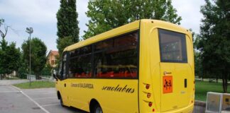 “Non sederti qui, negro”, il razzismo sullo scuolabus