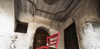 LA SEDIA ROSSA