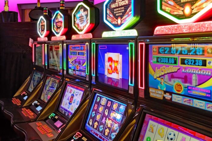 Gioco d'azzardo e slot machines - immagine di repertorio