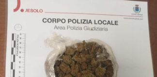 Jesolo, fermato per un controllo e denunciato per possesso di droga