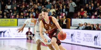 Davide Casarin ancora con la Reyer Davide Casarin