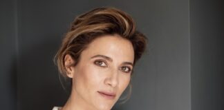 Anna Foglietta condurrà le serate di apertura e chiusura della 77. Mostra del Cinema di Venezia Anna Foglietta