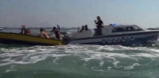 Venezia, manifestazione dei No Mose al test generale I No Mose bloccati dalle Forze dell’Ordine