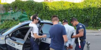 Vende eroina a una quindicenne: arrestato pusher L'arresto del pusher da parte della Polizia Locale di Venezia