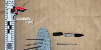 “Truffa dello specchietto”. I carabinieri denunciano un 22enne catanese Truffa Specchietto