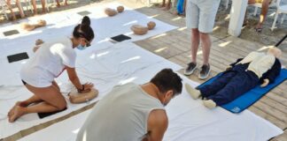 Chioggia, corsi salvavita gratuiti sulla sabbia esercizi di riabilitazione cardiopolmonare