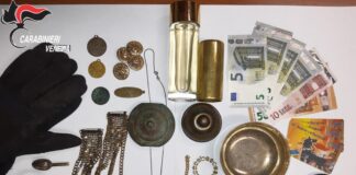 Cavallino Treporti, un denunciato per ricettazione, possesso ingiustificato di chiavi alterate e grimaldelli, porto di armi ed oggetti atti ad offendere Gli oggetti posti sotto sequestro