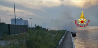 Incendio a Chioggia vicino al deposito di GPL Incendio a Chioggia di fianco al deposito di GPL