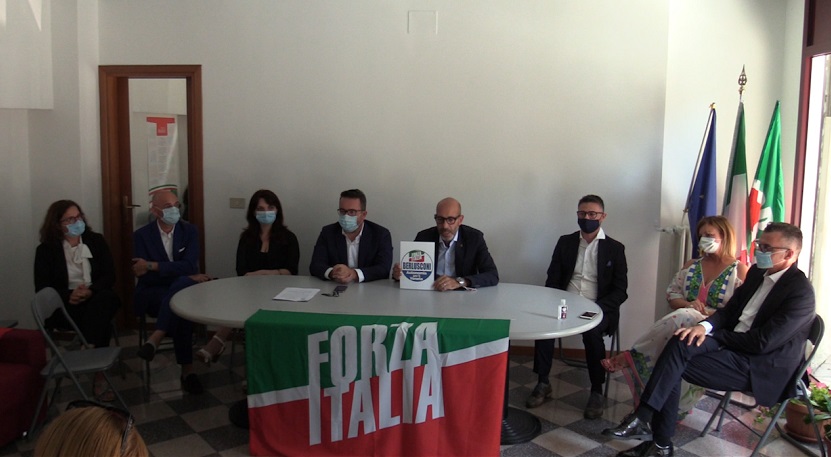 La presentazione dei candidati di Forza Italia