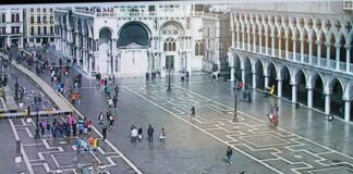 Acqua Alta, il Mose è già entrato in funzione. Tromba d’aria a Sottomarina Piazza San Marco nel giorno del funzionamento del Mose