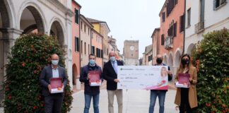 Salute: la presidente Damiano e l’assessore Venturini consegnano alla Lilt il ricavato della campagna “Coltiva il tempo della prevenzione” La Presidente Damiano e l'Assessore Venturini consegnano l'assegno da 1.200 euro