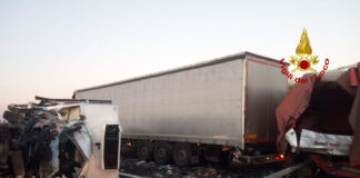 A4, schianto tra un tir e due furgoni tra San Donà e Meolo. C’è una vittima