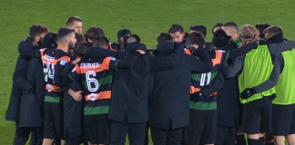 Venezia FC-Monza 0-2, miglior partita dei brianzoli in campionato Il gruppo-cerchio dei giocatori del Venezia FC dopo la sconfitta con il Monza