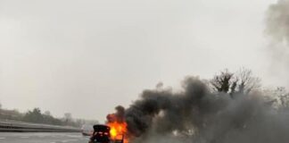 Auto in fiamme, attimi di paura per l’assessore Zampese