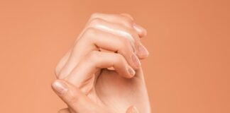 Bolle sulle mani: cosa sono e come si curano