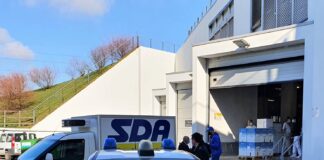 Arrivato a Mestre, per tutto il Veneto, anche il vaccino di Astra Zeneca La consegna dei vaccini AstraZeneca scortati dai Carabinieri