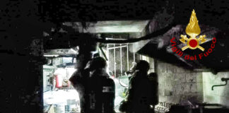 Venezia, prende fuoco una pentola olio in un ristorante a San Marco: in fiamme il locale I Vigili del Fuoco in azione all'interno del ristorante a San Marco