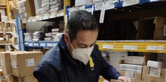 Sequestrate 50mila penne e matite contraffatte La Guardia di Finanza sequestra le penne e le matite contraffatte