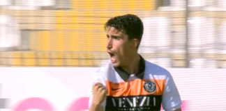 Ascoli-Venezia FC, Fiordilino: “Non dobbiamo mollare di un centimetro, altrimenti ci fanno male tutti” Luca Fiordilino esulta dopo il goal