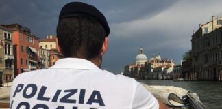 Venezia, intervento della Polizia Locale a Cannaregio: sequestri di droga e denuncia per spaccio Polizia Locale di Venezia - foto di repertorio