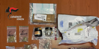 Pacco con “sorpresa”: alla consegna si presentano anche i Carabinieri. Arrestato 29enne per spaccio di droga