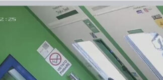 Danneggia il distributore automatico di un negozio, individuato dalla Polizia locale grazie alle immagini pubblicate dal titolare sui social