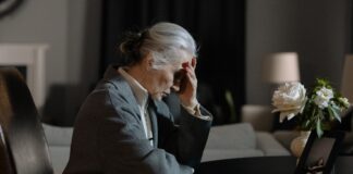 Capelli grigi da stress: il processo è reversibile?