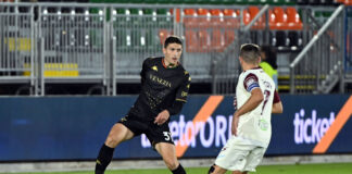 Venezia FC, Caldara: “Domenica contro la Roma ci servirà la spinta dei nostri tifosi” Caldara in Venezia-Salernitana ©Andrea Pattaro/Vision