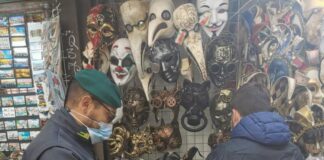 Giro di vite della Guardia di Finanza su B&B, guide turistiche e taxi acquei abusivi I controlli della Guardia di Finanza