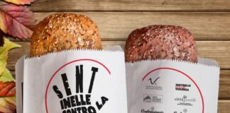 Giornata Internazionale contro la violenza sulle donne: le iniziative nel sandonatese I sacchetti del pane con il numero antiviolenza e stalking