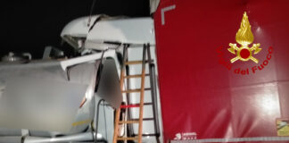 Tamponamento tra tir in A4: morto un autista I mezzi pesanti incidentati