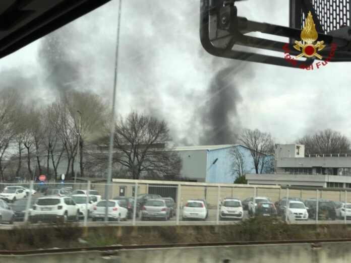 L'incendio sviluppato stamattina a Malcontenta L'incendio sviluppato stamattina a Malcontenta