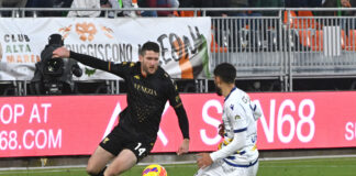 Calcio, è ufficiale: Thomas Henry all’Hellas Verona Thomas Henry in Venezia-Verona ©Andrea Pattaro/Vision