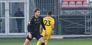 Venezia FC, Tessmann: “Contro il Genoa sembrerà di assistere ad un prolungamento della serie A” Tanner Tessmann in Venezia-Ternana ©Andrea Pattaro/Vision