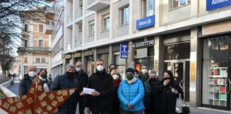 Raccolti mille euro per la Casa di riposo Antica Scuola dei Battuti grazie all’iniziativa “Stella d’oro” La consegna del ricavato della raccolta fondi