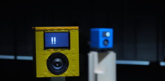 La Biennale di Venezia: il 13° Carnevale Internazionale dei Ragazzi I See the Cloud in the Water - un'installazione