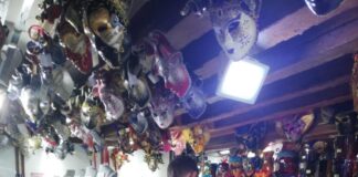 Controlli della Guardia di Finanza in occasione del Carnevale: scoperti 4 lavoratori “in nero” e sequestrati 422mila prodotti non sicuri Sequestri di maschere di Carnevale e prodotti non sicuri da parte della Guardia di Finanza