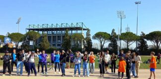 Festival “Si riparte La parola ai giovani”, sabato al Teatro Astra di San Dona’ la finalissima Foto di gruppo del Festival Si Riparte