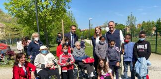 Piantumati nuovi alberi presso il Parco Uccio